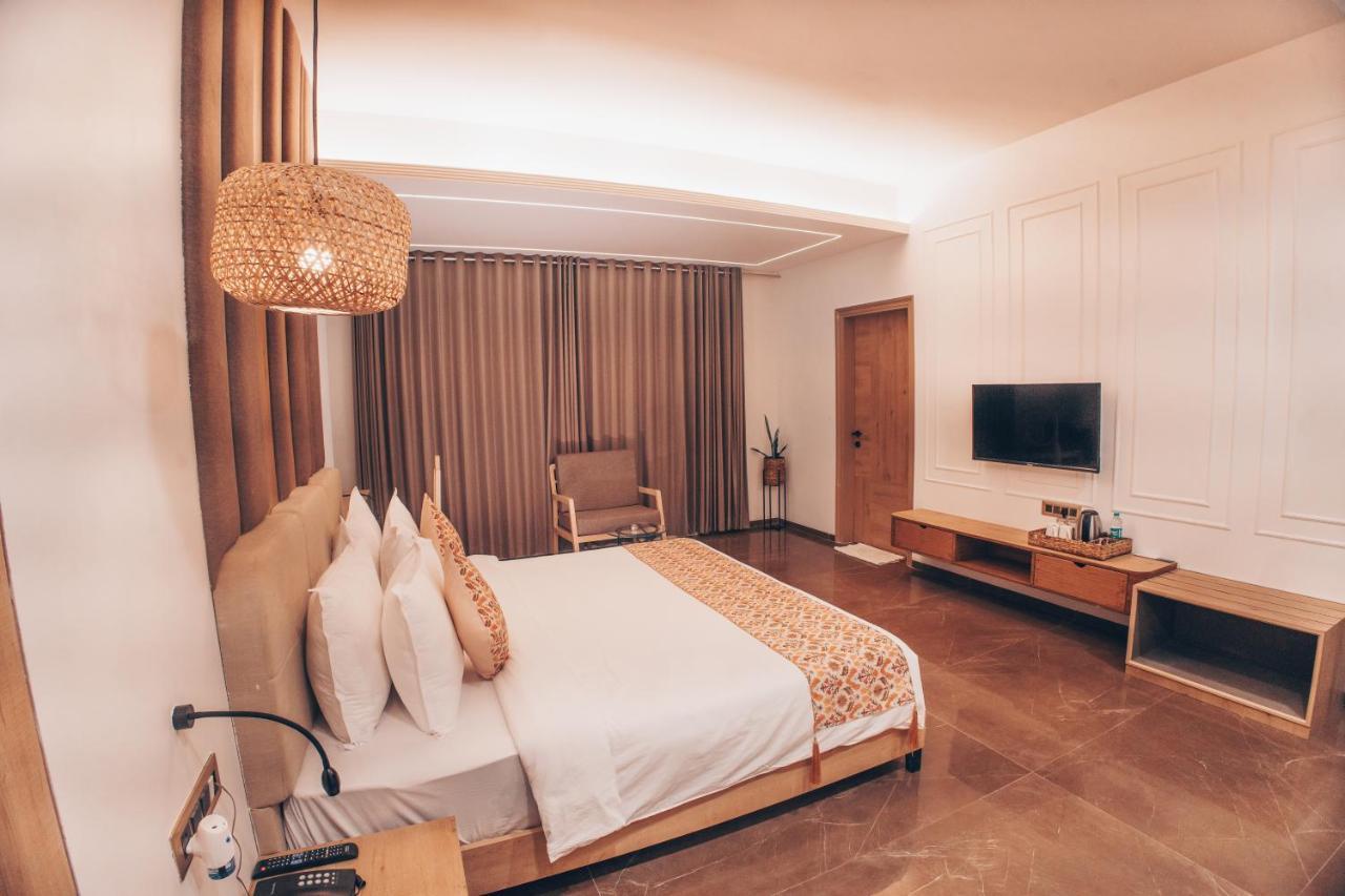 Hotel Mirana , Tinsukia Bagian luar foto